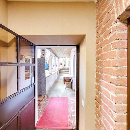 Hostel Pirosmani 트빌리시 외부 사진