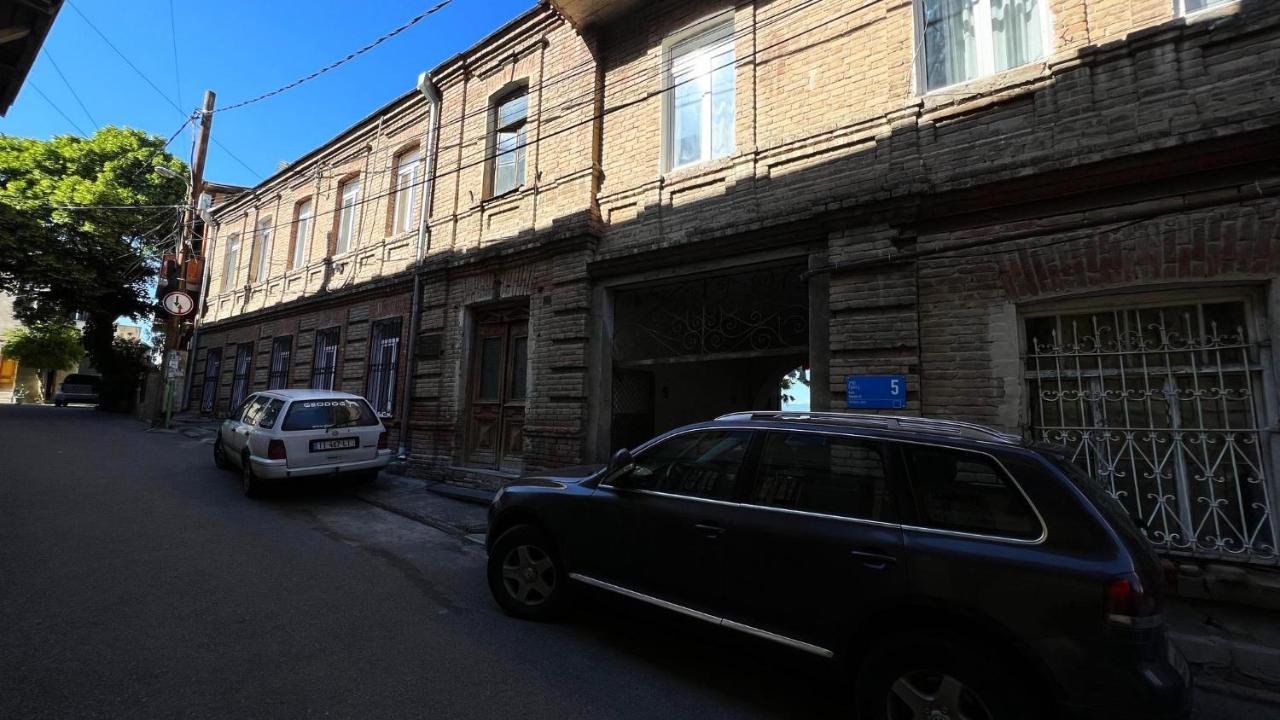 Hostel Pirosmani 트빌리시 외부 사진
