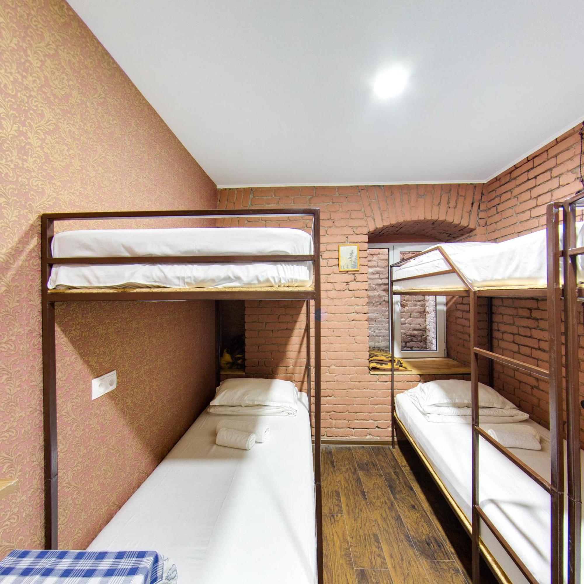 Hostel Pirosmani 트빌리시 외부 사진